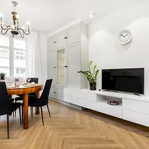 holiday-sopot-apartment.sopothotels.com/